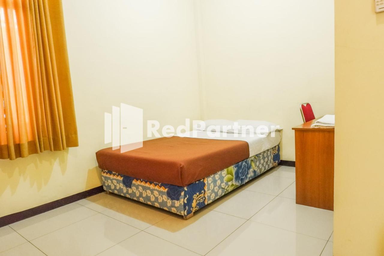 Grand Kembar Hotel Mitra Reddoorz บันดุง ภายนอก รูปภาพ