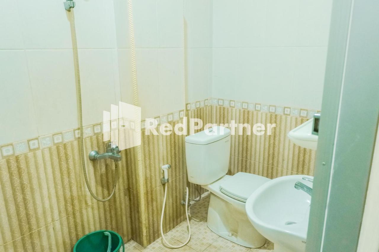 Grand Kembar Hotel Mitra Reddoorz บันดุง ภายนอก รูปภาพ