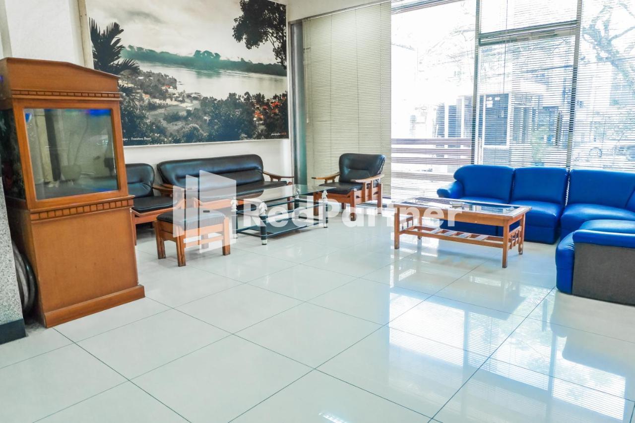 Grand Kembar Hotel Mitra Reddoorz บันดุง ภายนอก รูปภาพ
