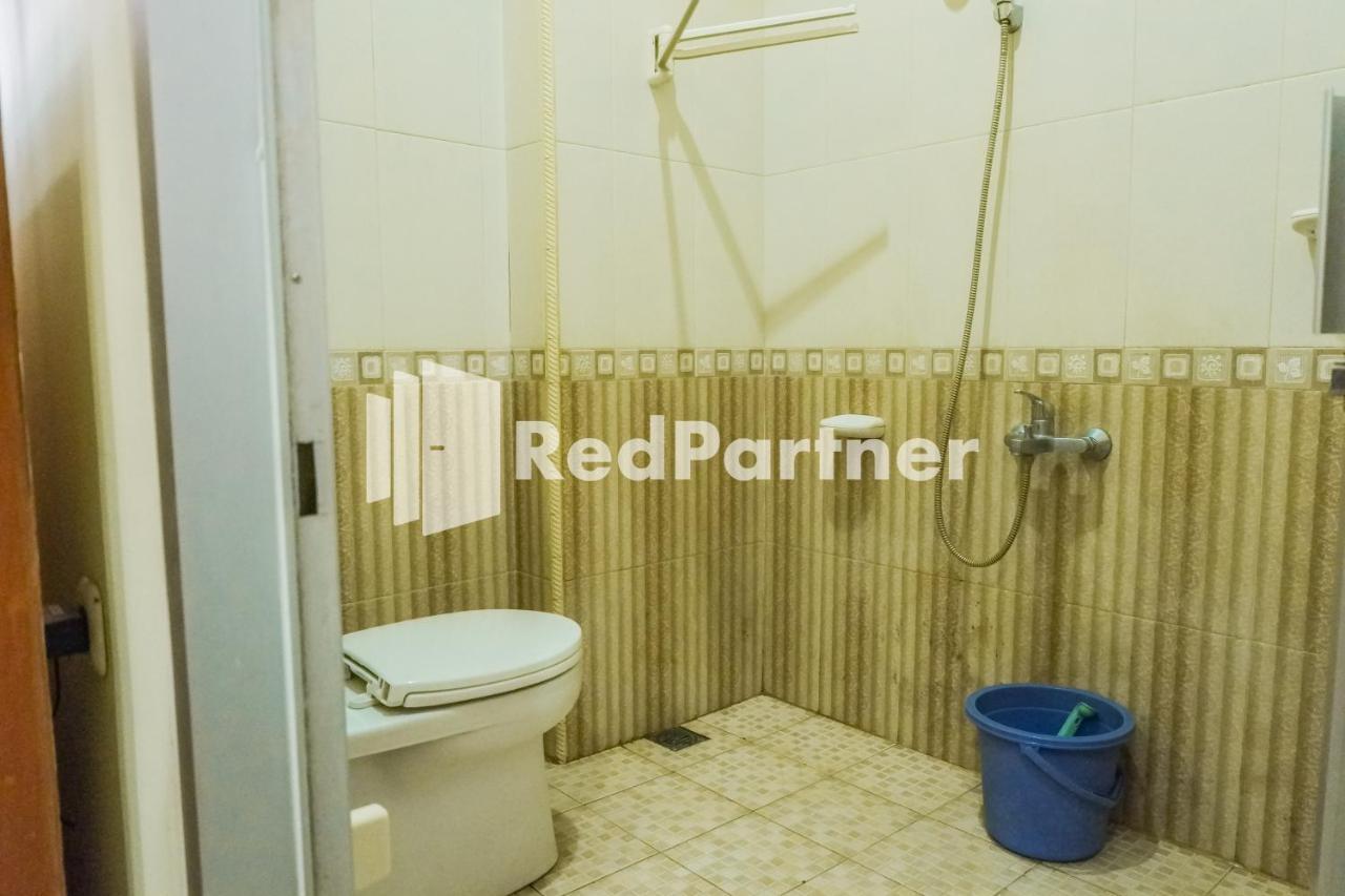 Grand Kembar Hotel Mitra Reddoorz บันดุง ภายนอก รูปภาพ
